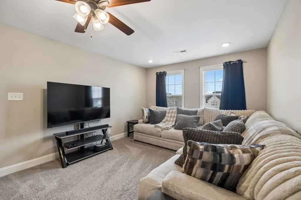 429 Crestwicke Court Clarksville TN 37043