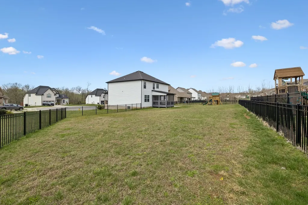 429 Crestwicke Court Clarksville TN 37043