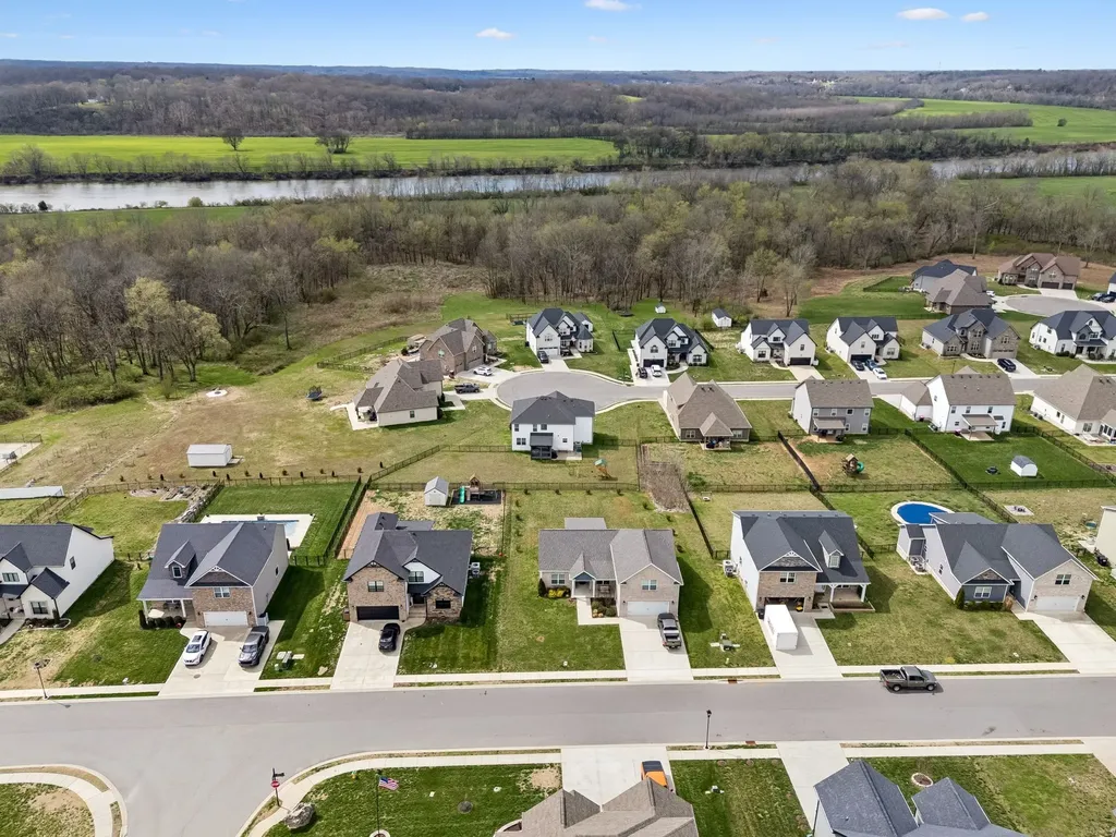 429 Crestwicke Court Clarksville TN 37043
