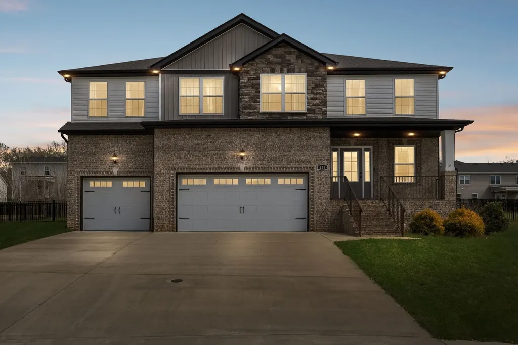 429 Crestwicke Court Clarksville TN 37043