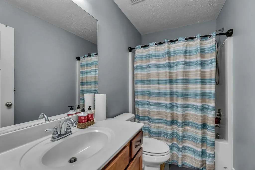 5443 Elkanah Court Christiana TN 37037