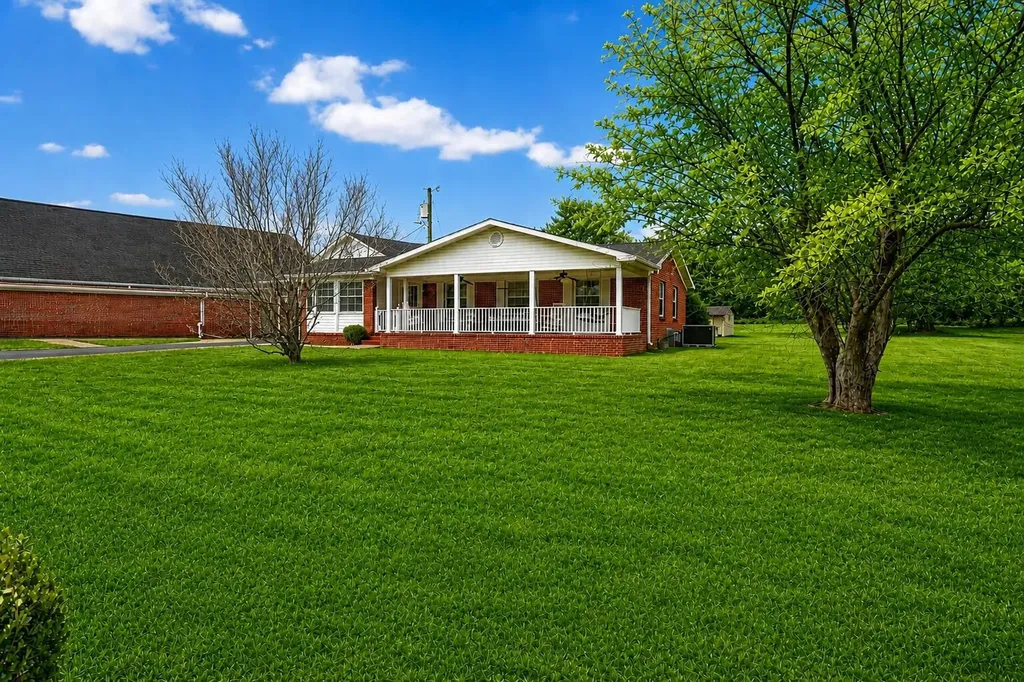 14923 Railroad Street Sale Creek TN 37373