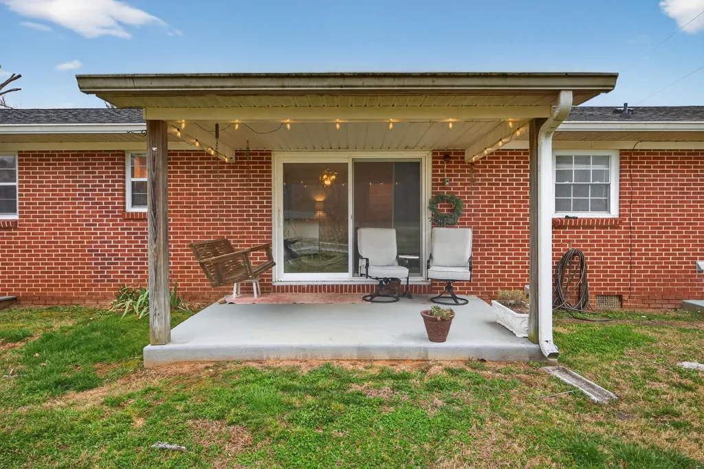 14923 Railroad Street Sale Creek TN 37373