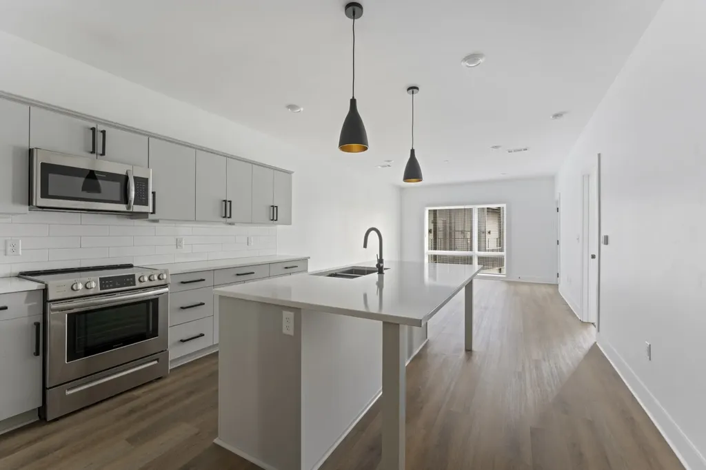2704 Clifton Avenue Nashville TN 37209