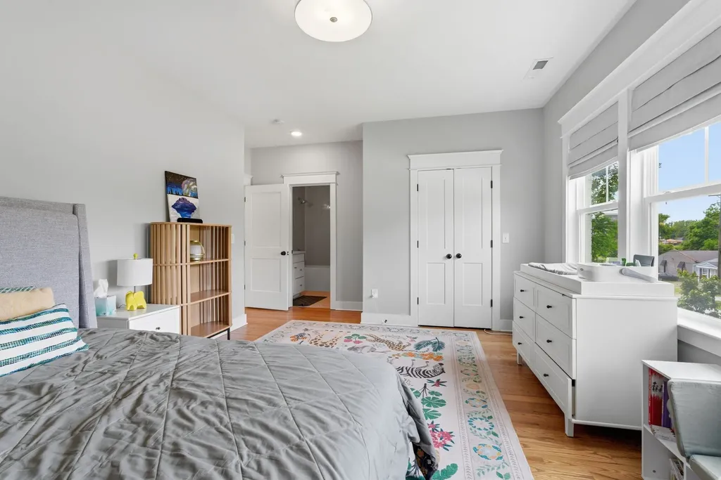 610 45th Ave, N Nashville TN 37209