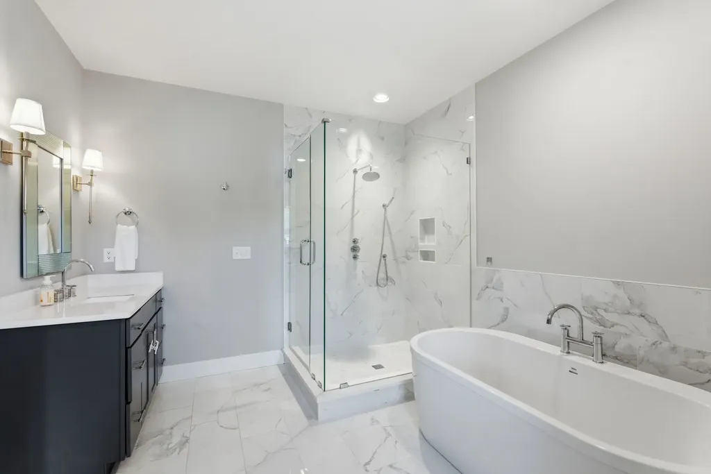 610 45th Ave, N Nashville TN 37209