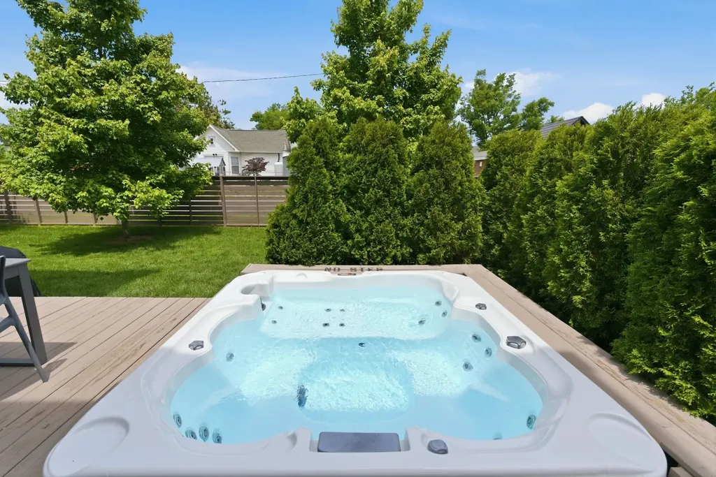 610 45th Ave, N Nashville TN 37209