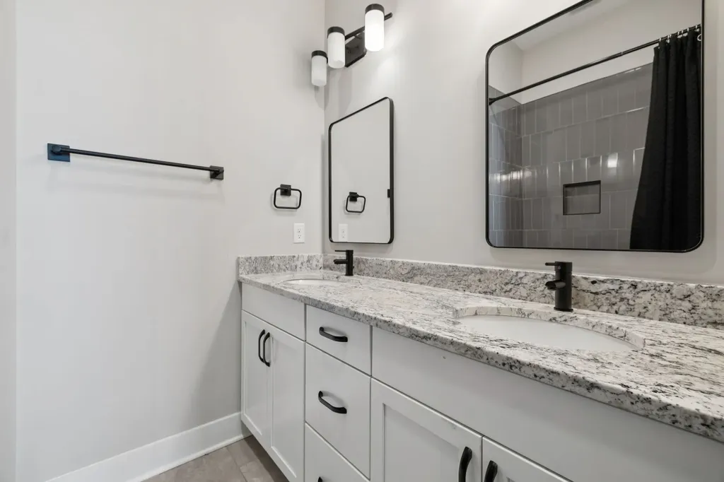 2127 Goodrich Avenue Nashville TN 37218