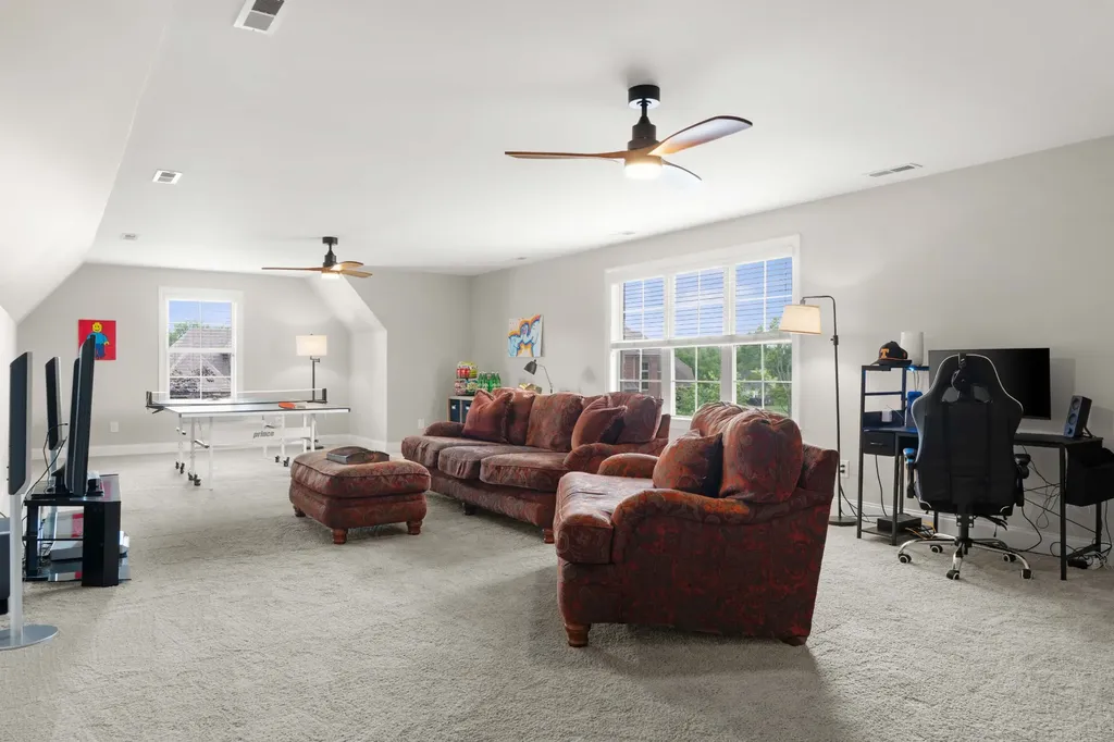 104 N Scarbrough Court Gallatin TN 37066