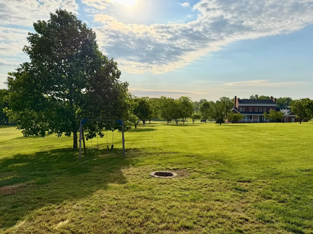 104 N Scarbrough Court Gallatin TN 37066