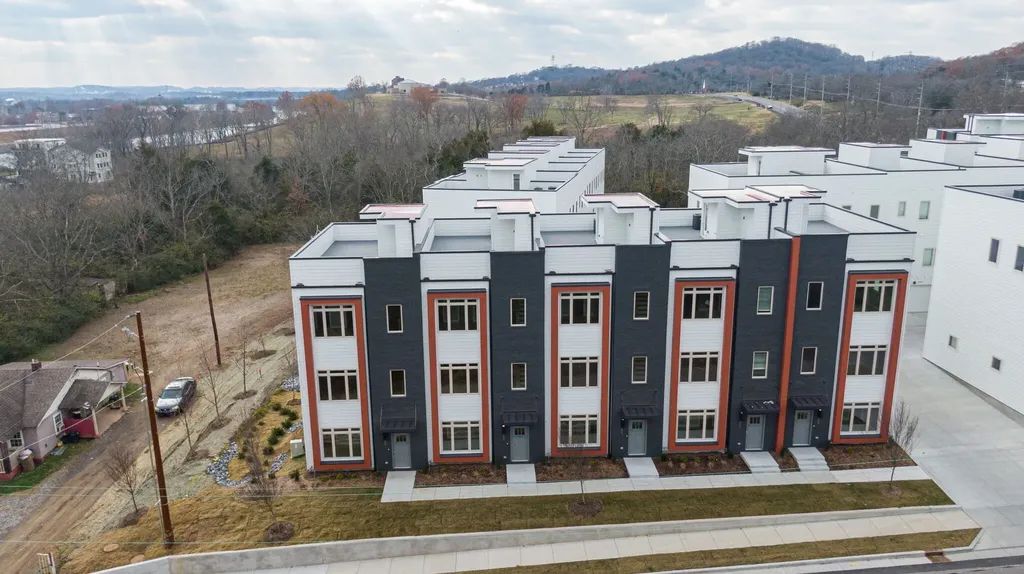 970 Youngs Lane Nashville TN 37207