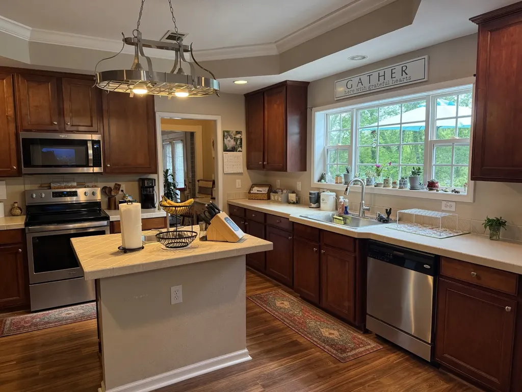 260 Willow Lane Hartsville TN 37074