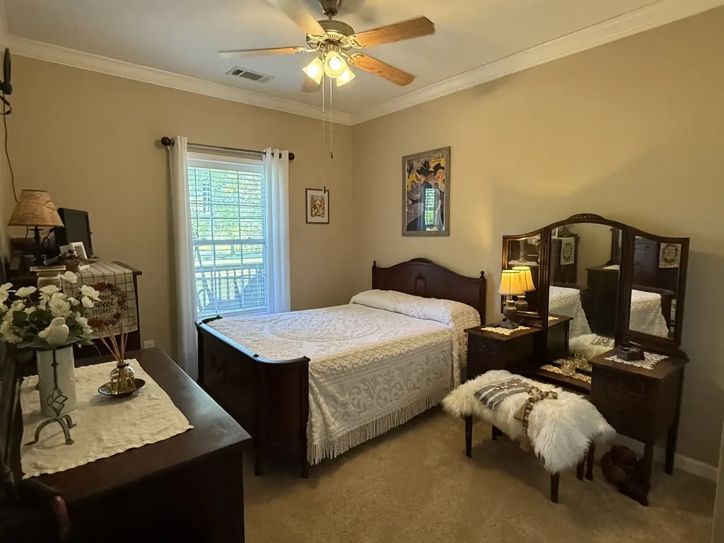 260 Willow Lane Hartsville TN 37074