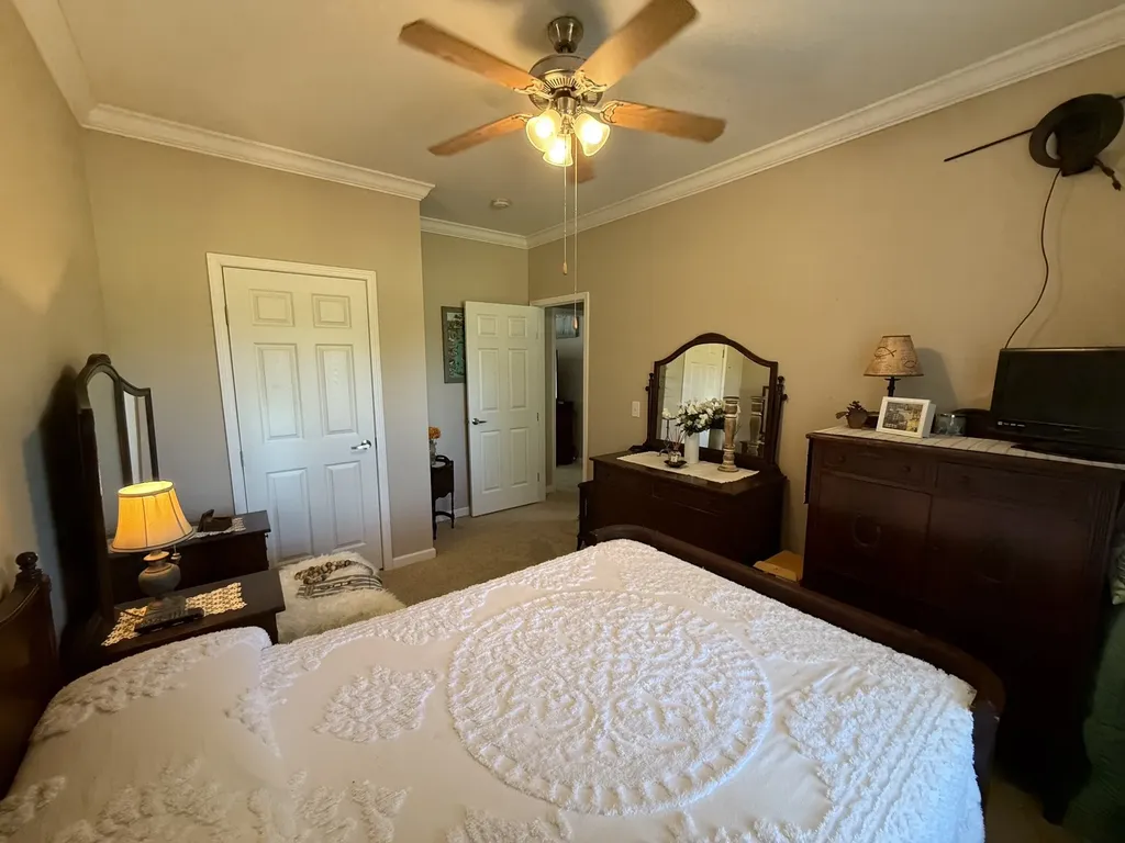 260 Willow Lane Hartsville TN 37074