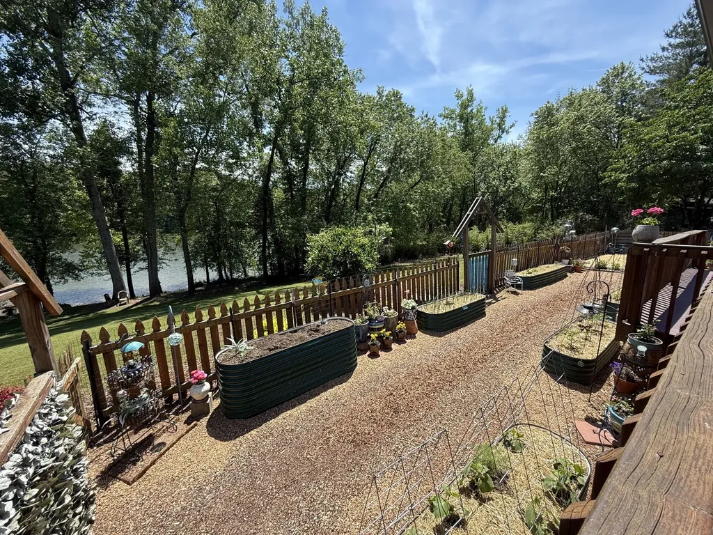 260 Willow Lane Hartsville TN 37074
