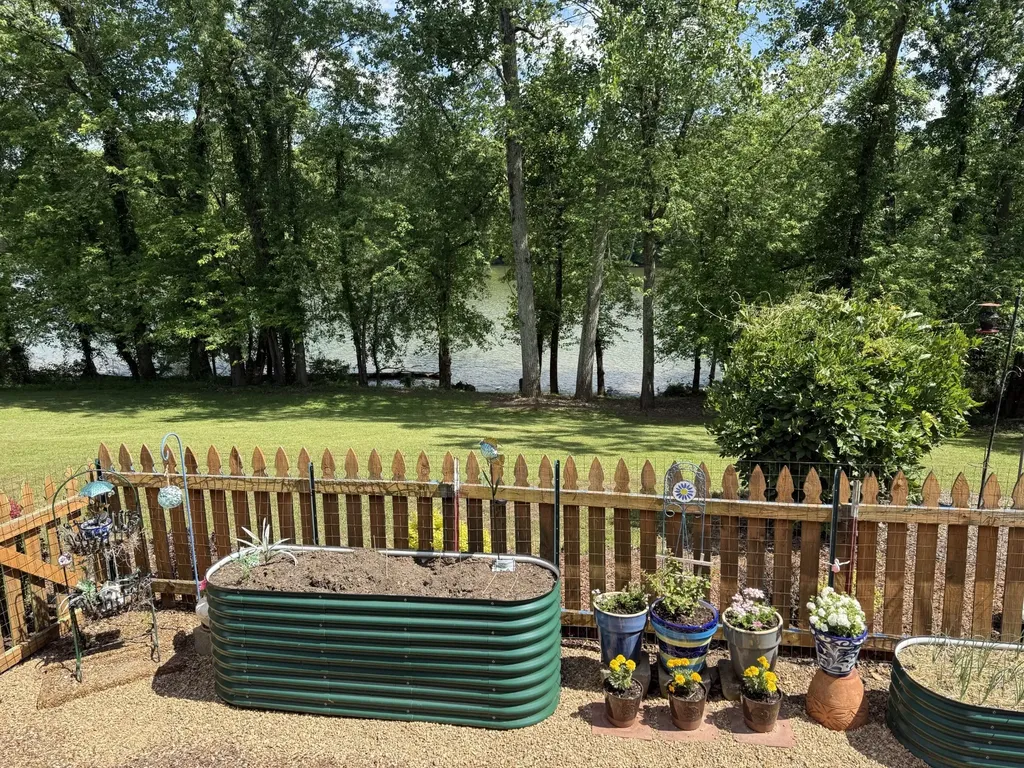 260 Willow Lane Hartsville TN 37074