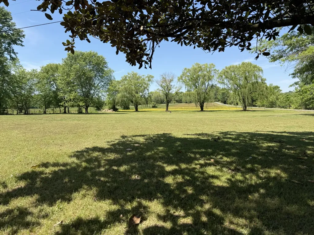 260 Willow Lane Hartsville TN 37074