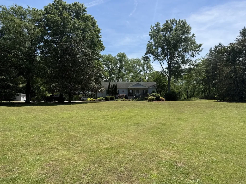 260 Willow Lane Hartsville TN 37074