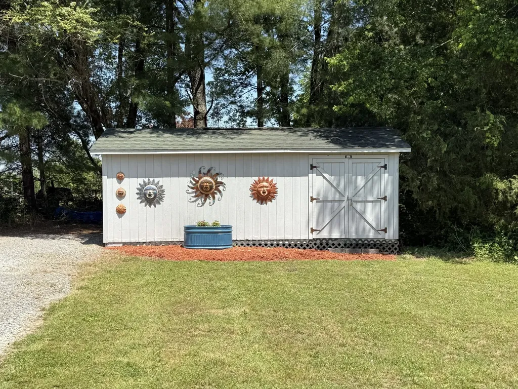 260 Willow Lane Hartsville TN 37074