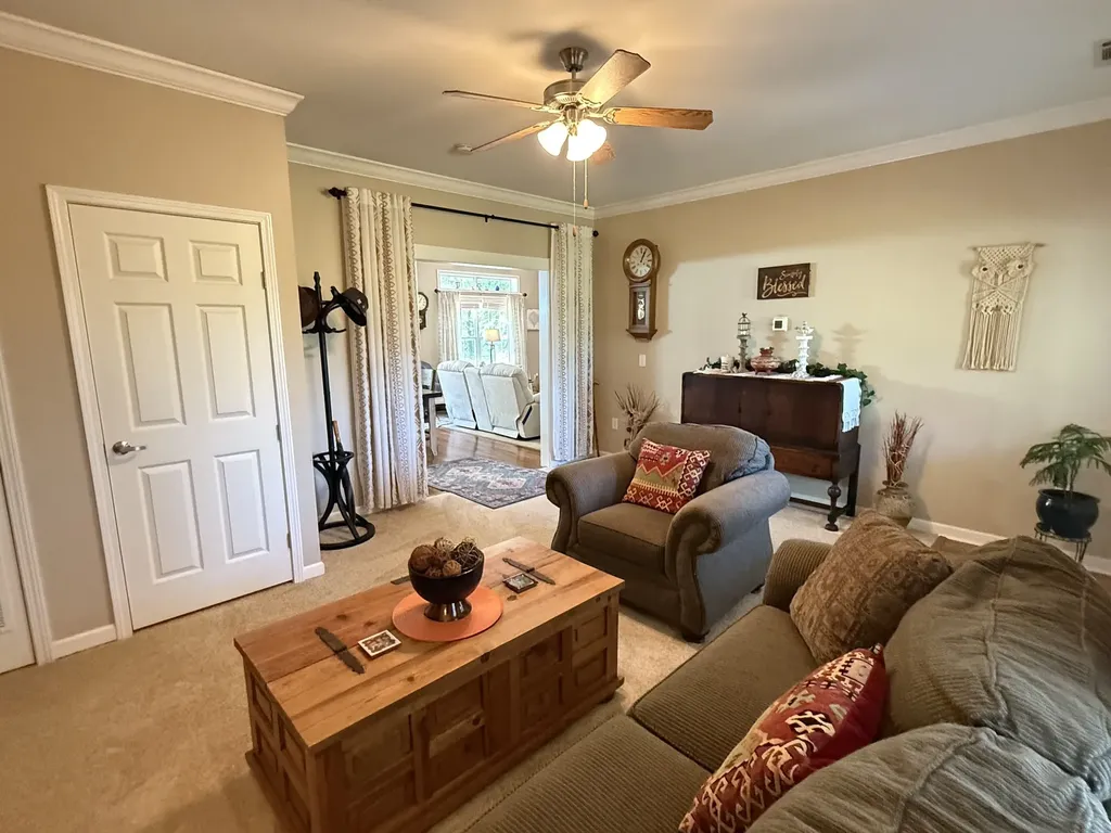 260 Willow Lane Hartsville TN 37074