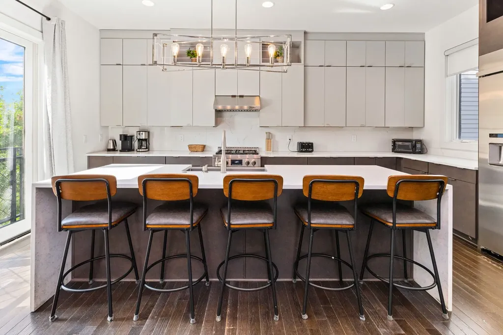 1124 Argyle Ave, S Nashville TN 37203