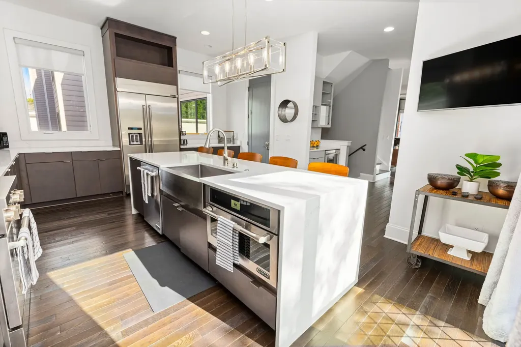 1124 Argyle Ave, S Nashville TN 37203