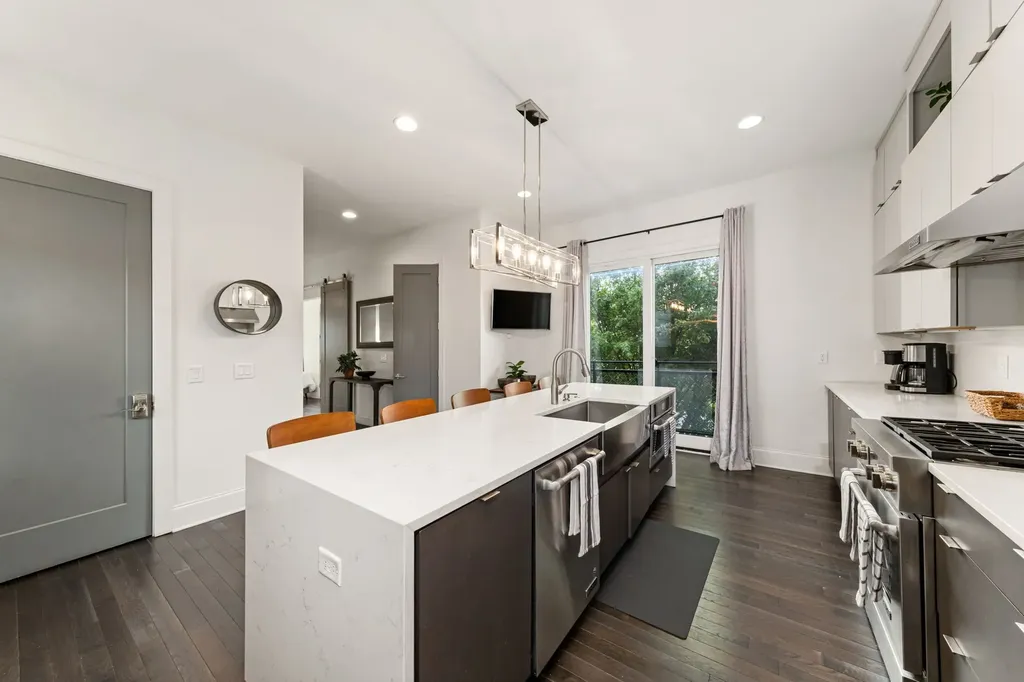 1124 Argyle Ave, S Nashville TN 37203