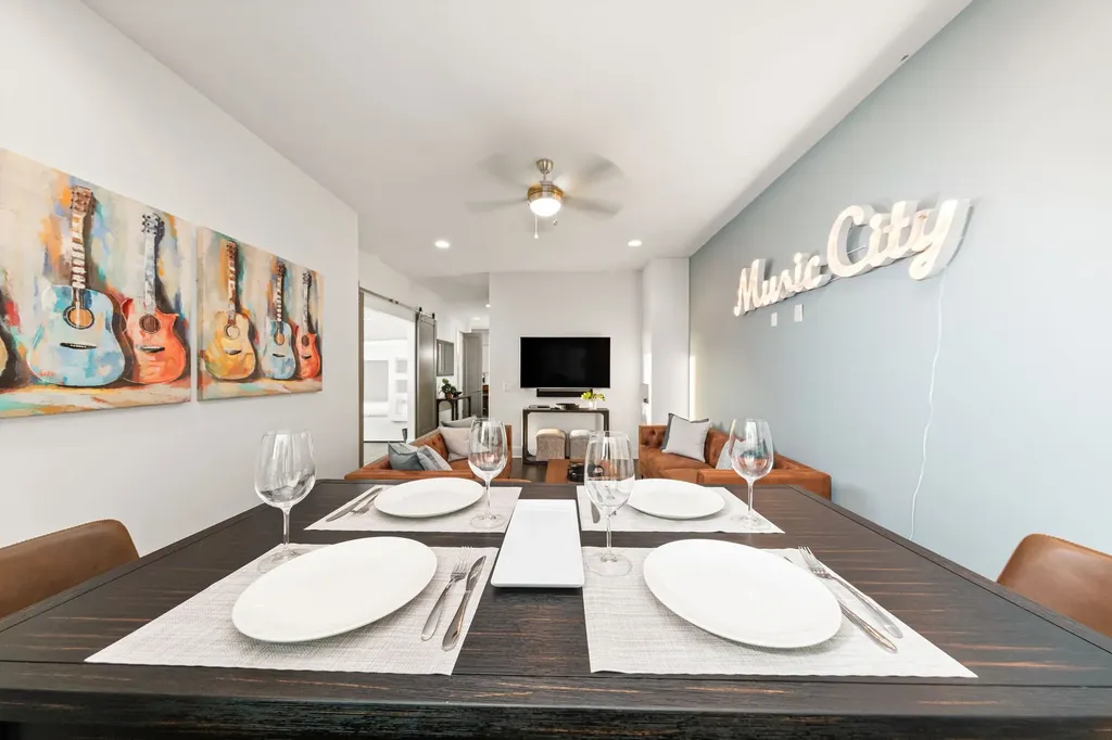 1124 Argyle Ave, S Nashville TN 37203