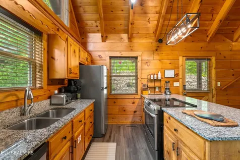 459 Ownby Circle Gatlinburg TN 37738