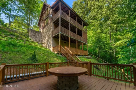 459 Ownby Circle Gatlinburg TN 37738