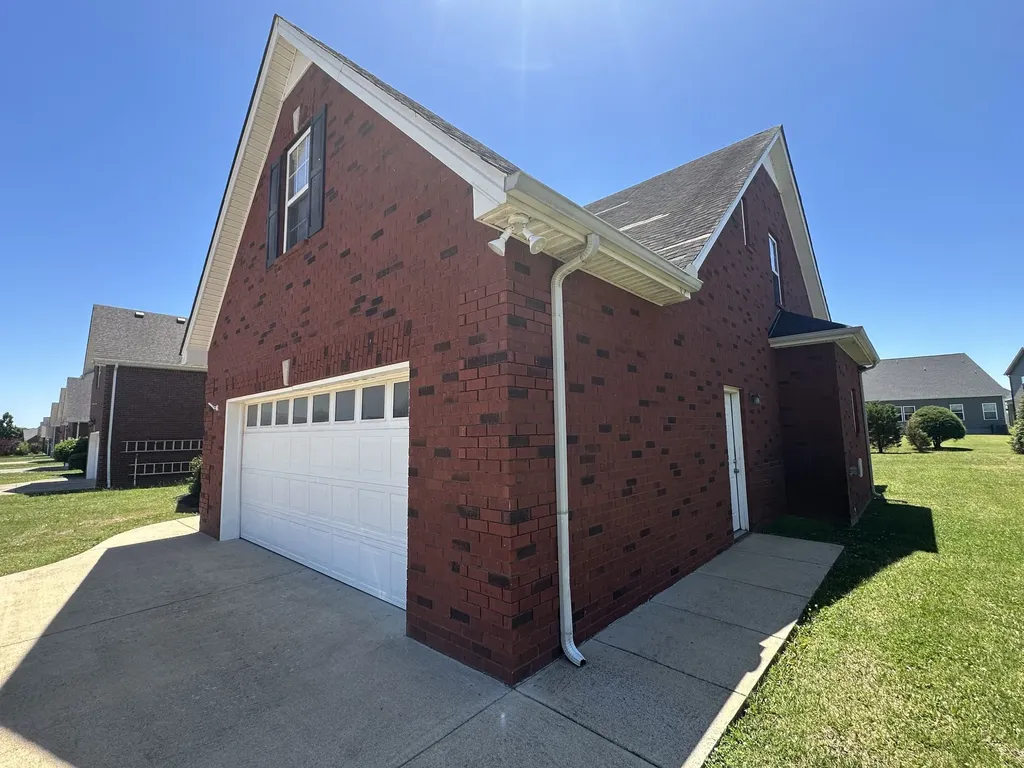 3643 Sweetbriar Avenue Murfreesboro TN 37128