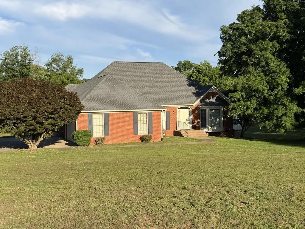 205 Ouida Lane Columbia TN 38401