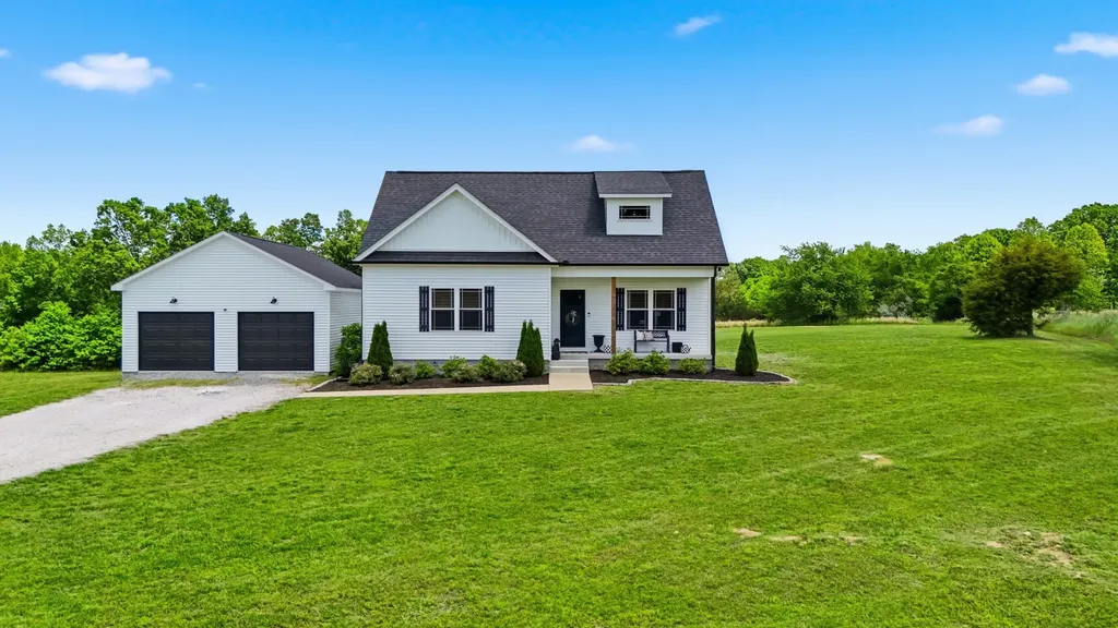 1285 Oak Grove Road Dickson TN 37055