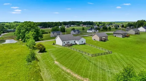 1285 Oak Grove Road Dickson TN 37055
