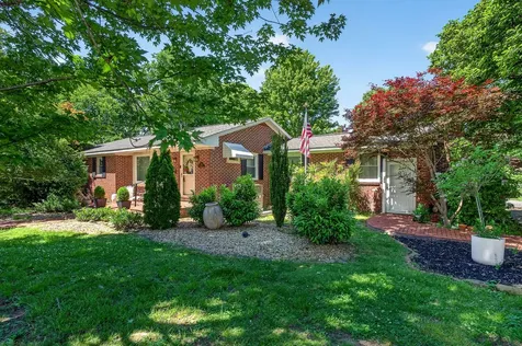 308 W Church Street Smithville TN 37166