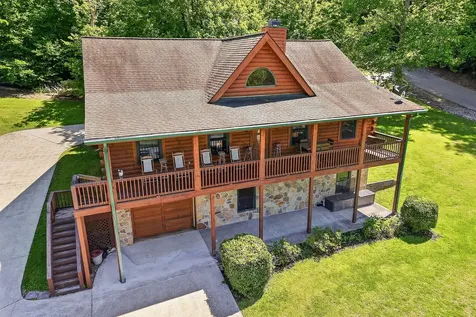 110 Baymont Drive Lancaster TN 38569