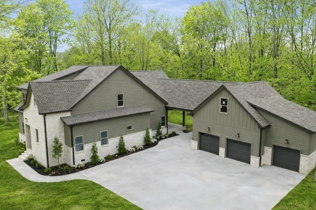 2957 Pace Road Clarksville TN 37043