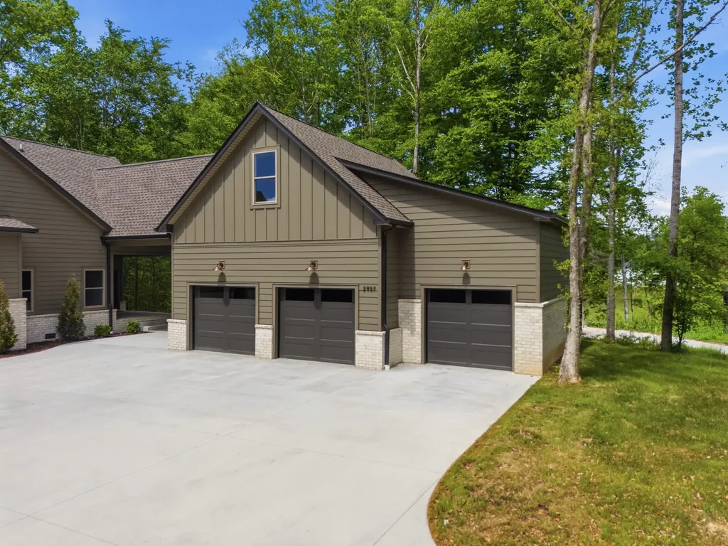 2957 Pace Road Clarksville TN 37043
