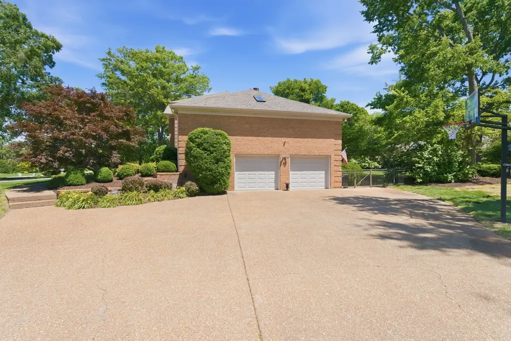 9102 E Cambridge Court Brentwood TN 37027