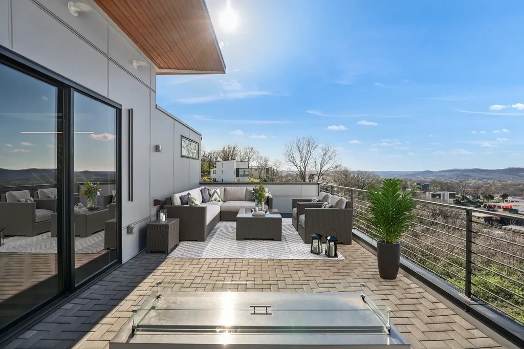 6012B Hill Circle Nashville TN 37209