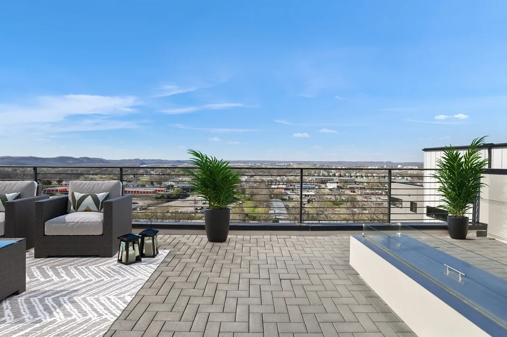 6012B Hill Circle Nashville TN 37209