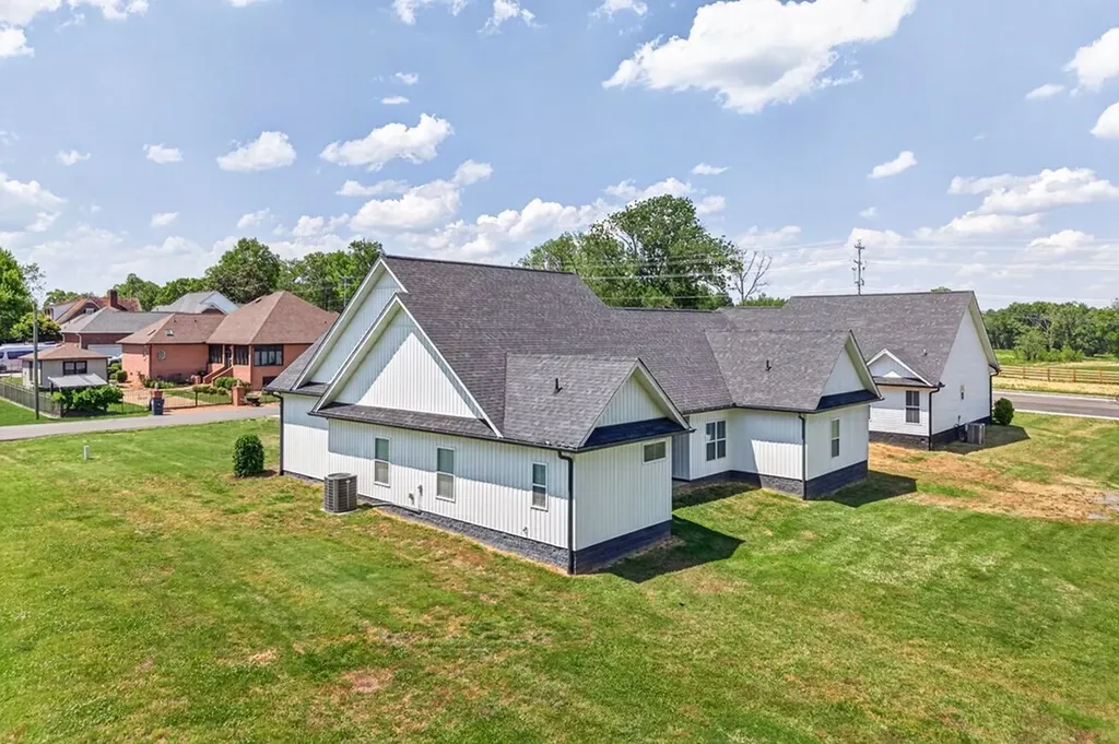 1360 Bilbrey Avenue Cookeville TN 38501