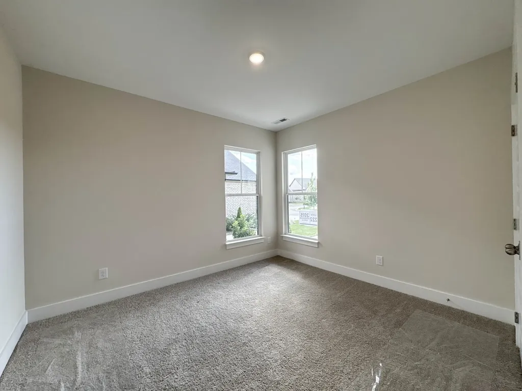 2015 Horseshoe Circle Gallatin TN 37066