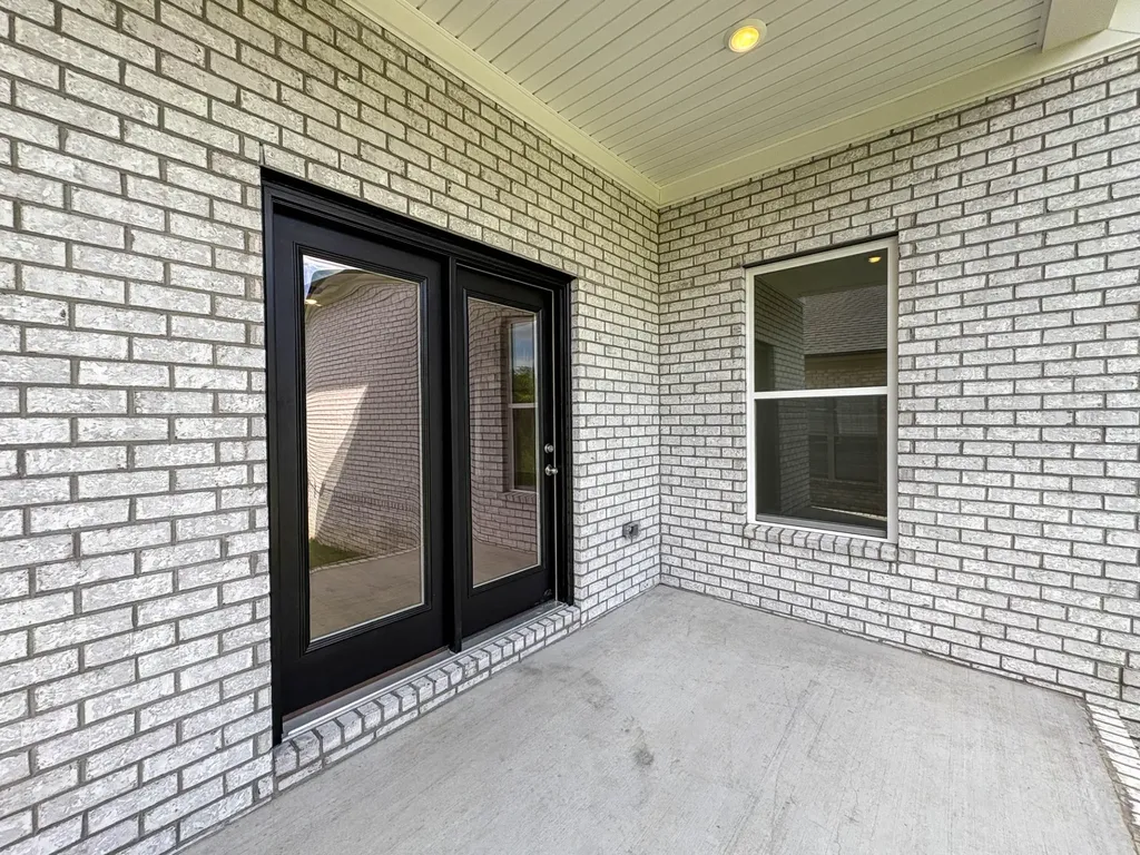 2015 Horseshoe Circle Gallatin TN 37066