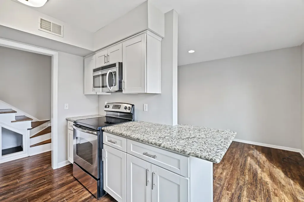 1900 Richard Jones Road Nashville TN 37215