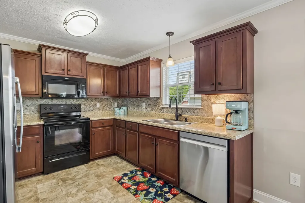 109 Eliza Way Lebanon TN 37087