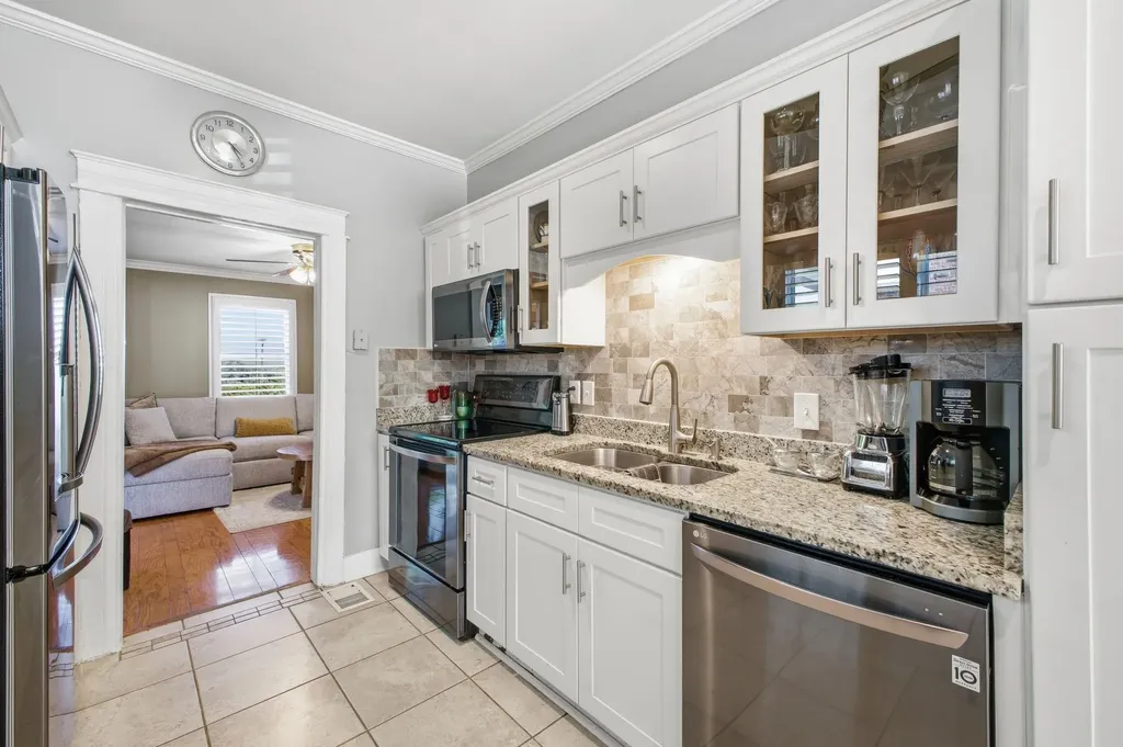 2112 Eastwood Avenue Nashville TN 37212