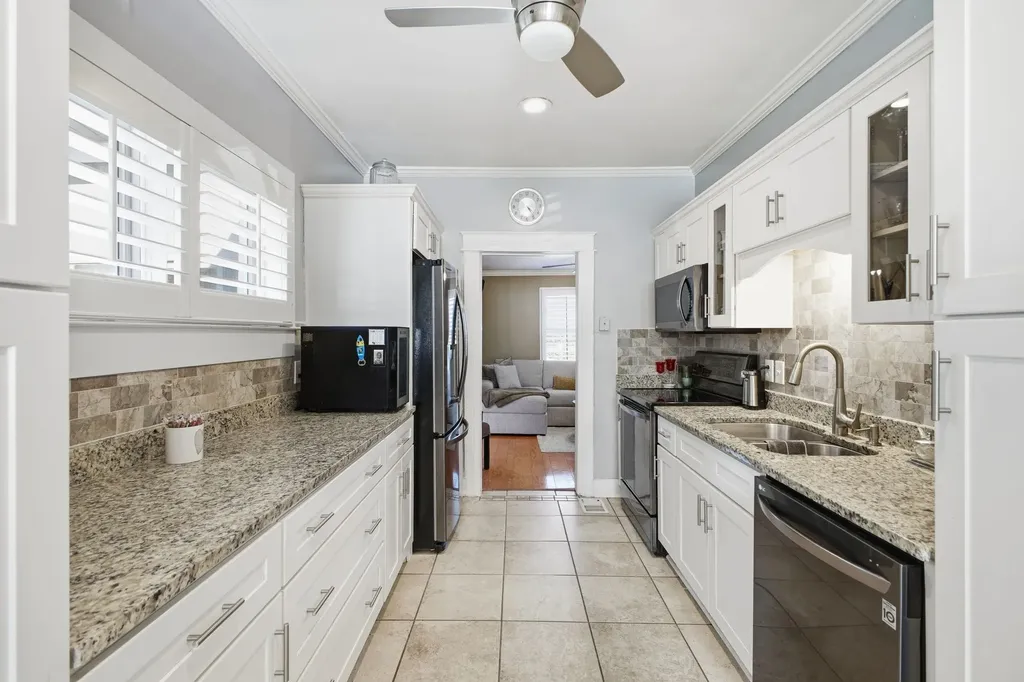 2112 Eastwood Avenue Nashville TN 37212