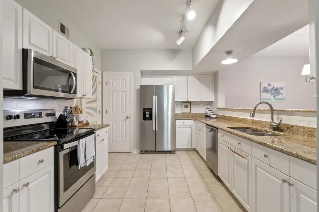 6820 Highway 70, S Nashville TN 37221