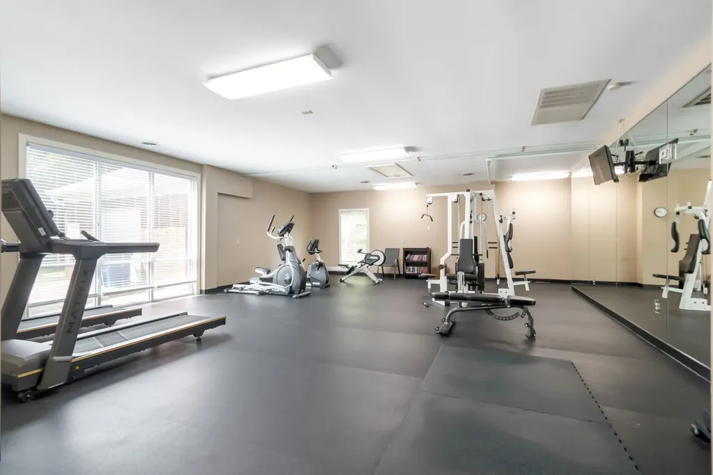 6820 Highway 70, S Nashville TN 37221